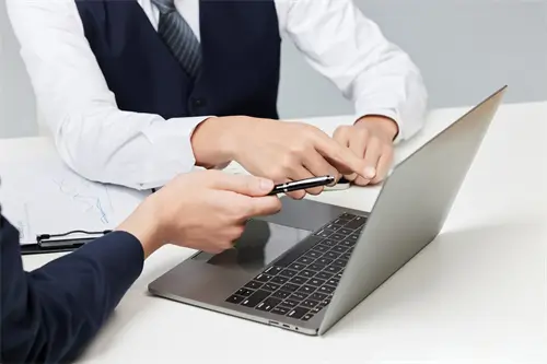 幸福东区美食街在哪里